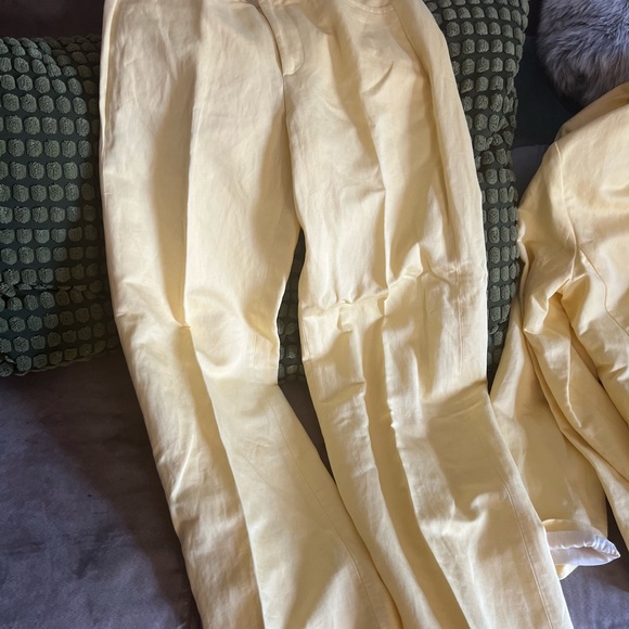 Banana Republic Suit - Picture 4 of 9